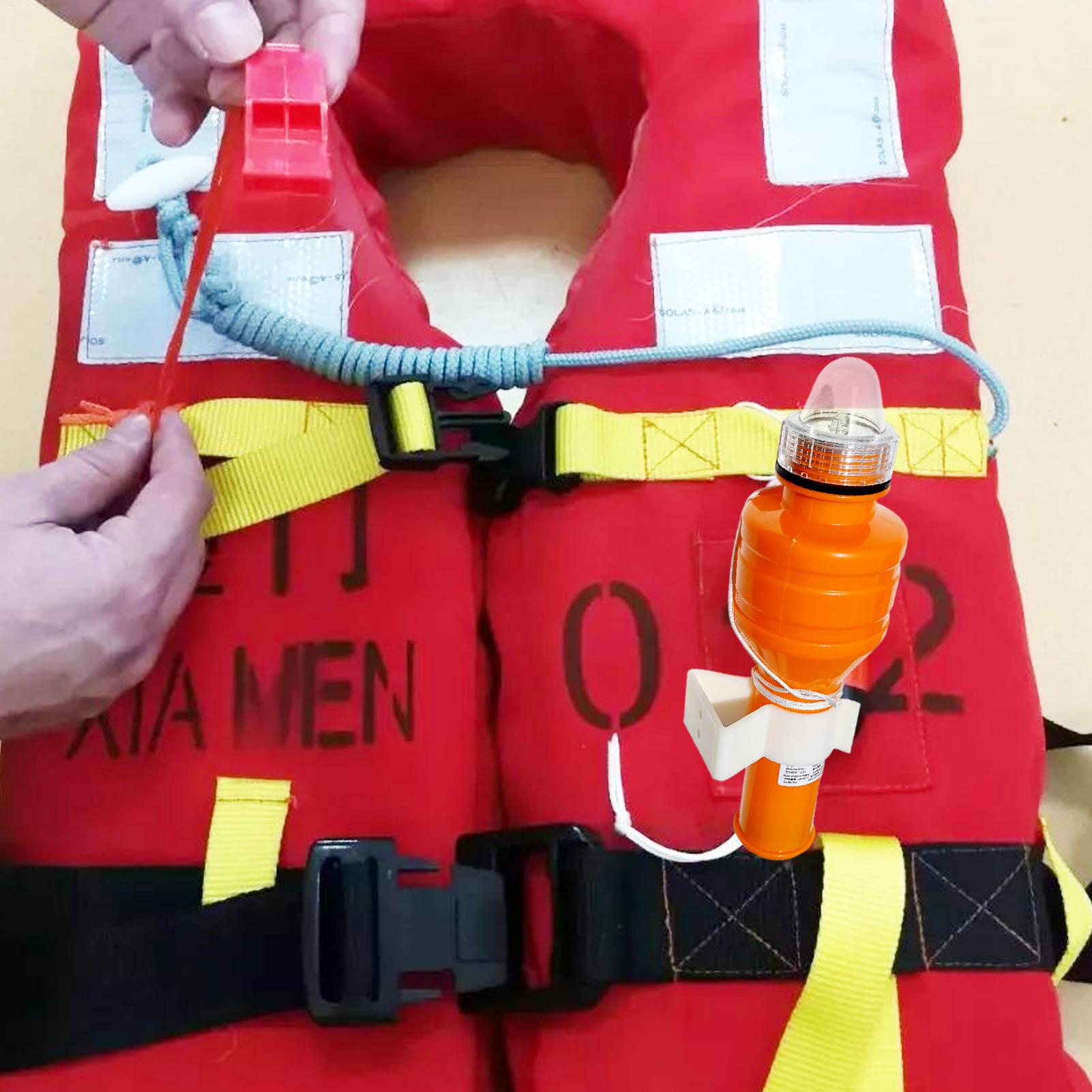 Lifebuoy LED Light Boat Flares - Fishing Kayak Sit On Top recensione e prezzo